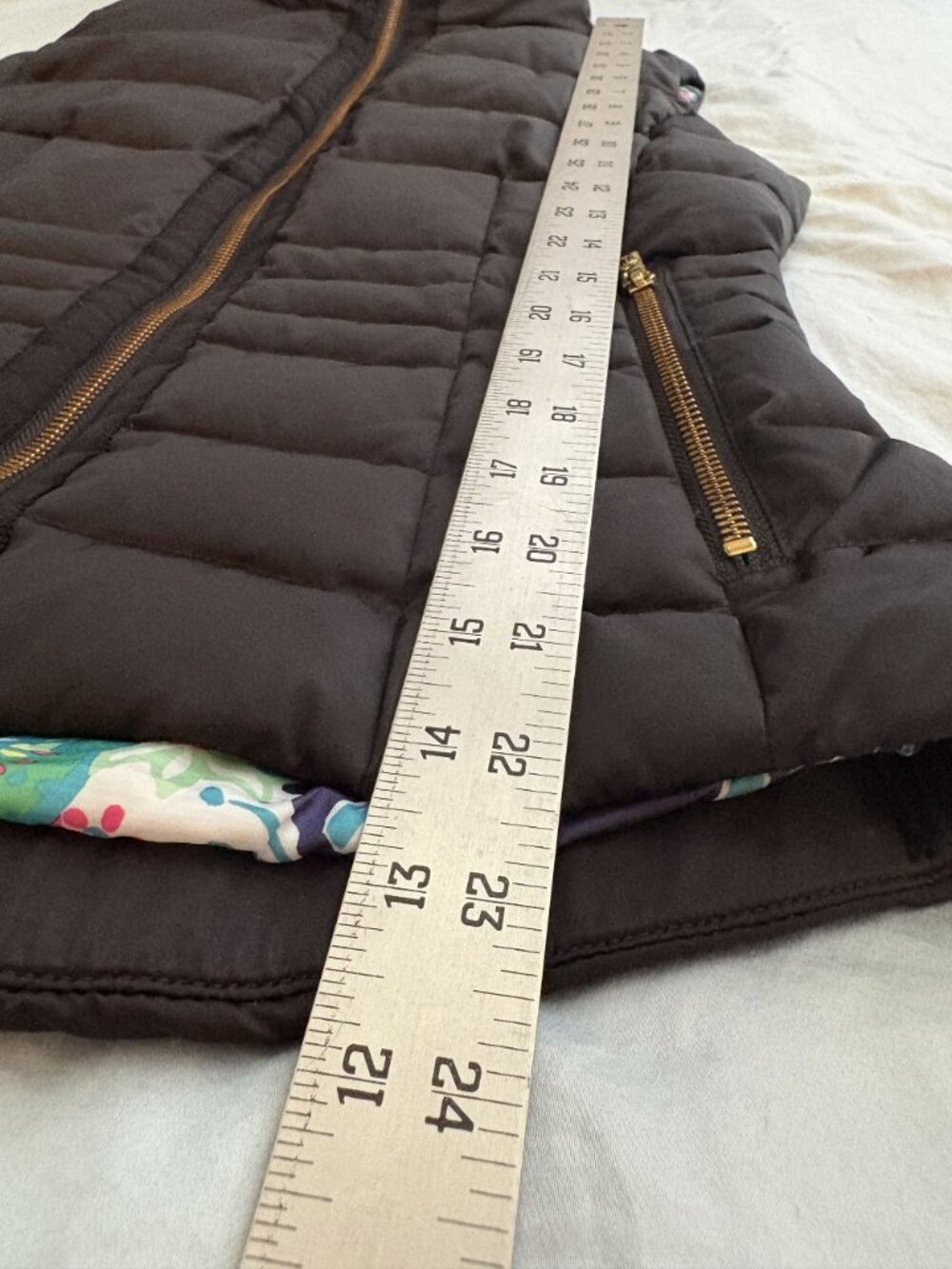 Lilly Pulitzer Down Puffer Vest Women's S Black Gold Zip Floral Lined 90% Down - Picture 10 of 10